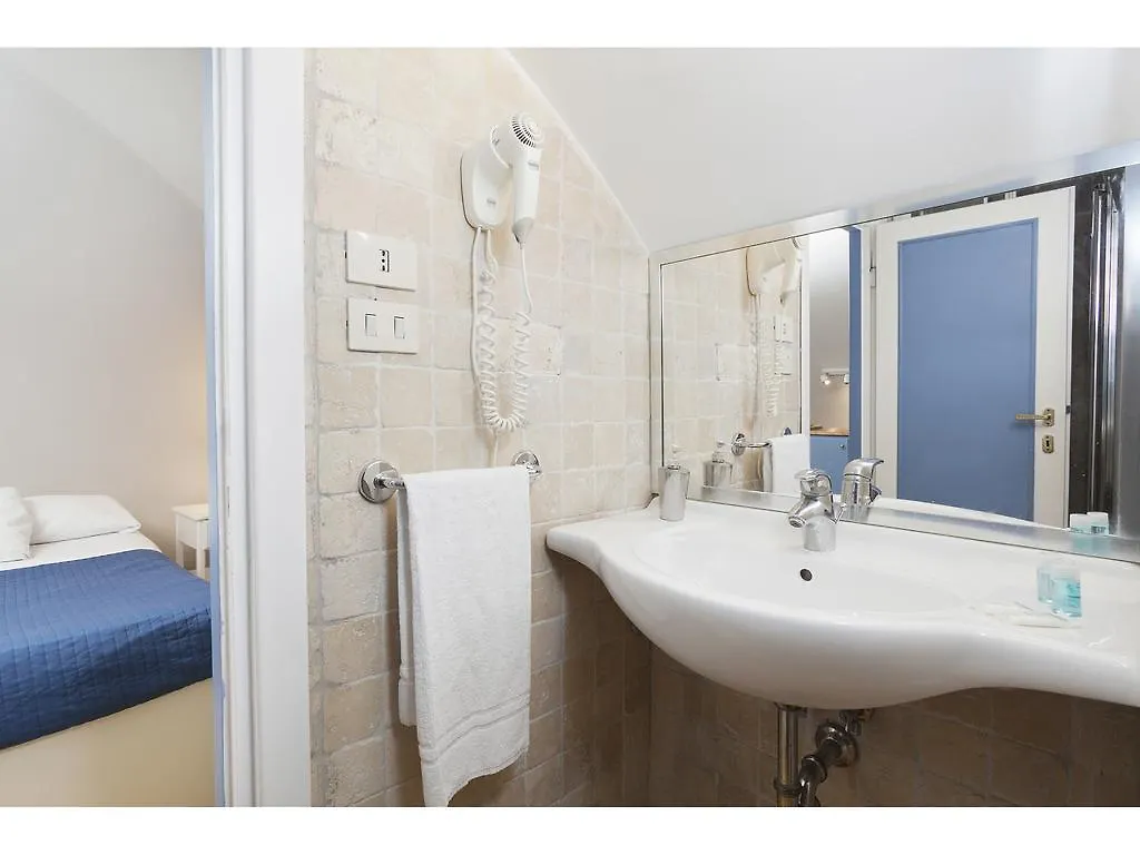 Apartment Via Giulia Rome